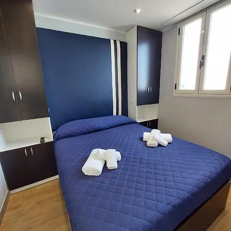 La Stanza Sul Porto Di Piccina Piccina Con Bagno Privato E Terrazzino Vista Mare Konukevi 3*