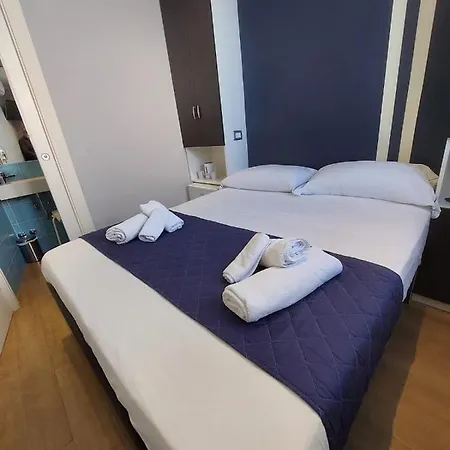 Gasthof La Stanza Sul Porto Di Piccina Piccina Con Bagno Privato E Terrazzino Vista Mare