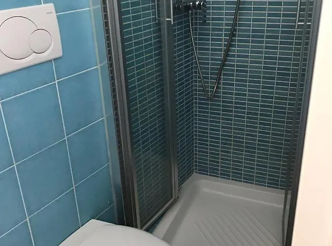 La Stanza Sul Porto Di Piccina Piccina Con Bagno Privato E Terrazzino Vista Mare