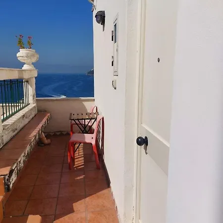 Pensión La Stanza Sul Porto Di Piccina Piccina Con Bagno Privato E Terrazzino Vista Mare